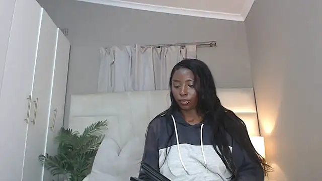 Snapshot of naughtyblackdolie chatting on 11-07-25, 03:17 naughtyblackdolie online show from 11-07-25, 03:17