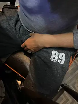 Snapshot of dreamy_lusty01 chatting on 03-12-25, 06:44 dreamy lusty01 online show from 03-12-25, 06:44