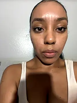 juicyyy323 online show from 11-12-25, 07:53