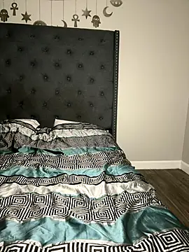 juicyyy323 online show from 12-16-25, 12:59