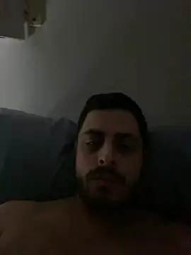 Snapshot of Cris96xxx chatting on 07-17-26, 03:29 Cris96xxx online show from 07-17-26, 03:29