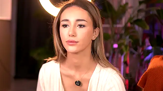 EmilyRaymont online show from 11-28-25, 04:48