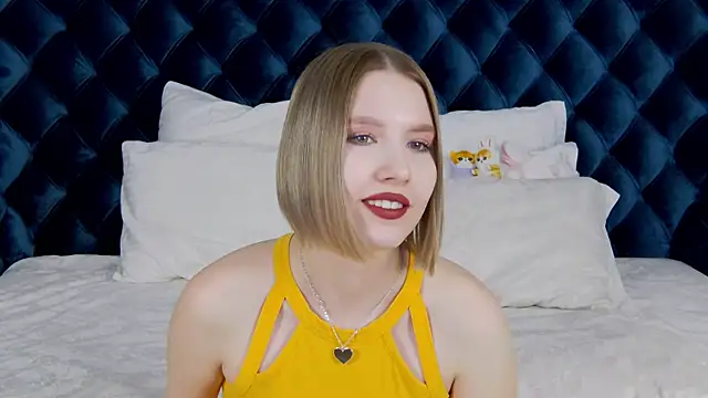 LiliLinn online show from 02-08-25, 08:09