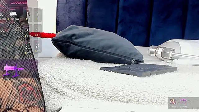 NinaInk online show from 11-28-25, 12:08