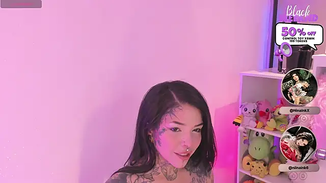 NinaInk online show from 11-30-25, 01:04