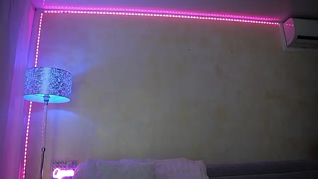 LaylaCruzRose online show from 02-28-26, 06:36