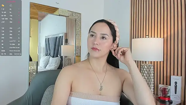 hazel ross tcw online show from 02-12-25, 01:27