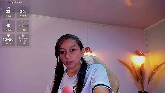 Snapshot of katy_sweet19 chatting on 01-31-25, 01:11 katy sweet19 online show from 01-31-25, 01:11