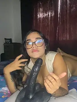 ElaEndez  online show from 04-19-26, 08:33