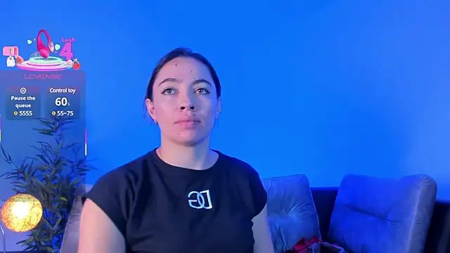 Snapshot of Alessia_Taylorr chatting on 03-11-25, 11:12 Alessia Taylorr online show from 03-11-25, 11:12