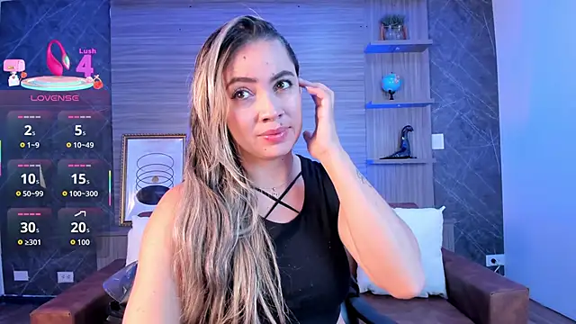 Snapshot of Alessia_Taylorr chatting on 09-29-25, 11:37 Alessia Taylorr online show from 09-29-25, 11:37