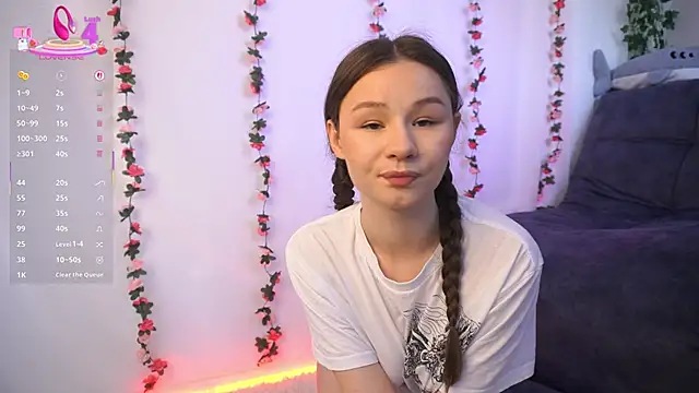 GlamourNova online show from 03-10-25, 12:26