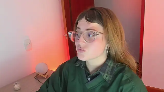 Snapshot of tekila__ chatting on 05-14-26, 11:11 tekila online show from 05-14-26, 11:11