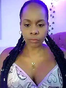 Snapshot of Camille_rose_ chatting on 02-23-25, 03:18 Camille rose online show from 02-23-25, 03:18