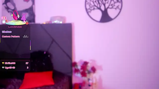 Snapshot of Camille_rose_ chatting on 09-20-25, 10:27 Camille rose online show from 09-20-25, 10:27