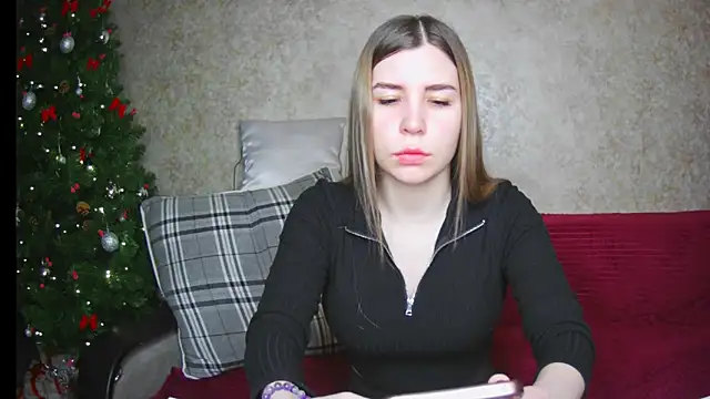 ElllaNuar online show from 01-14-25, 01:15