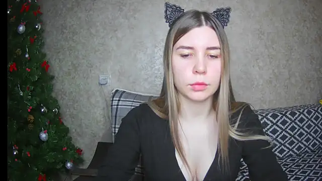 ElllaNuar online show from 01-30-25, 04:27