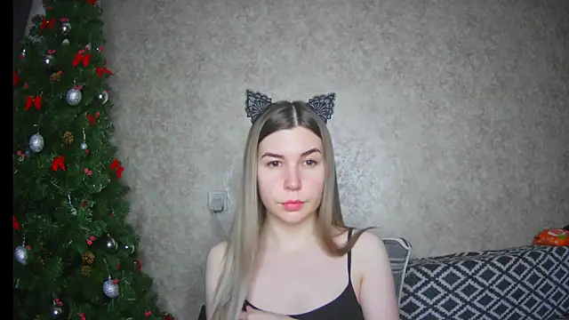 ElllaNuar online show from 01-30-25, 08:11