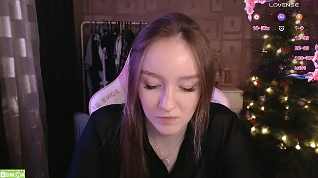 Snapshot of MoonlishSiren chatting on 01-13-25, 08:58 MoonlishSiren online show from 01-13-25, 08:58