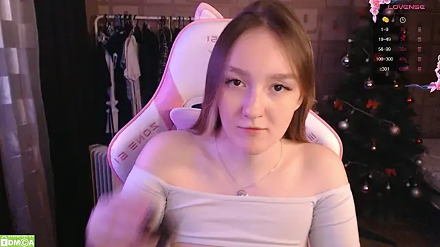 Snapshot of MoonlishSiren chatting on 01-18-25, 08:19 MoonlishSiren online show from 01-18-25, 08:19