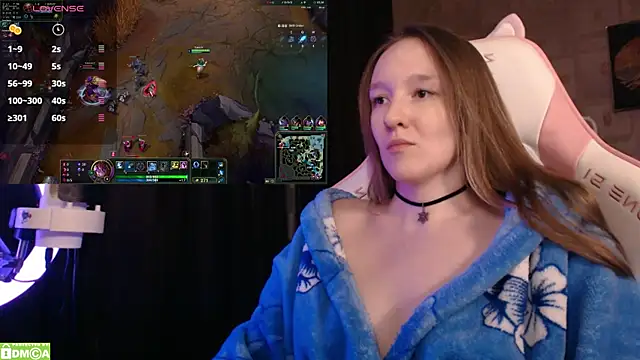 Snapshot of MoonlishSiren chatting on 03-02-25, 09:11 MoonlishSiren online show from 03-02-25, 09:11