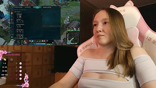 Snapshot of MoonlishSiren chatting on 09-20-25, 09:27 MoonlishSiren online show from 09-20-25, 09:27