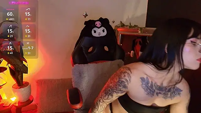 Snapshot of ValenGray chatting on 02-16-25, 03:38 ValenGray online show from 02-16-25, 03:38