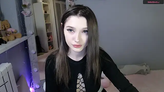 White kitty01 online show from 12-07-24, 02:46