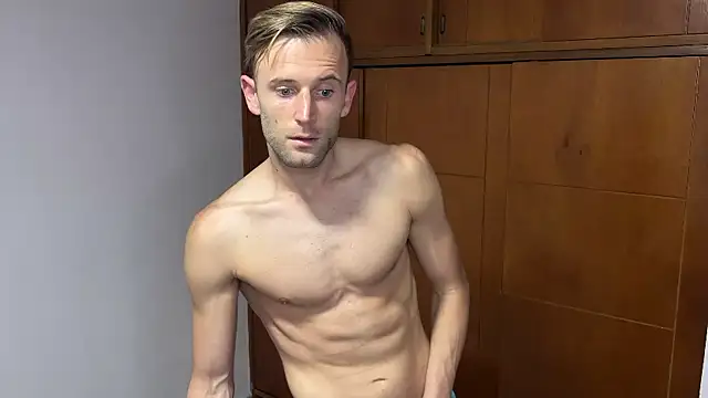 Snapshot of aquilesmade chatting on 12-04-24, 01:03 aquilesmade online show from 12-04-24, 01:03