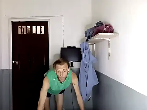 Snapshot of aquilesmade chatting on 11-07-25, 03:01 aquilesmade online show from 11-07-25, 03:01