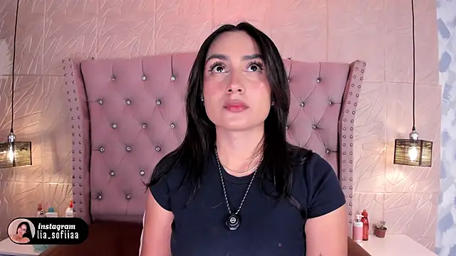 lia sofiia online show from 04-05-26, 08:33