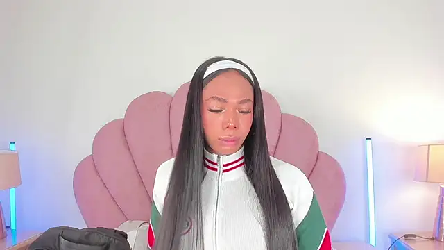 Nicole Paradise online show from 03-26-26, 12:44