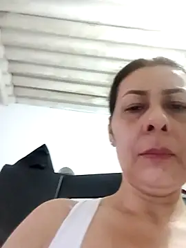 Mia-funny20 online show from 02-13-25, 07:52