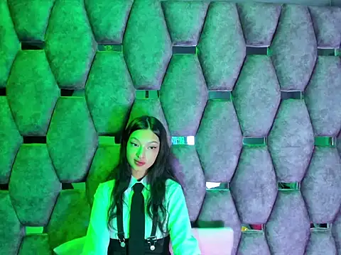 Snapshot of Aurora_18 chatting on 01-08-26, 02:41 Aurora 18 online show from 01-08-26, 02:41