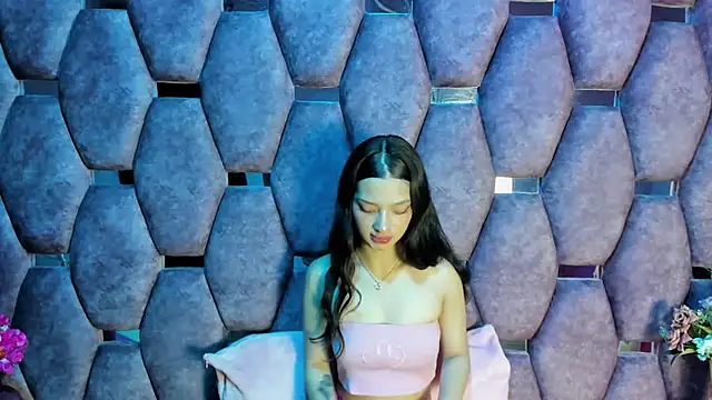 Snapshot of Aurora_18 chatting on 01-14-26, 02:44 Aurora 18 online show from 01-14-26, 02:44