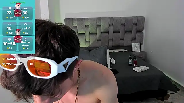 Snapshot of MarcusCollinss_ chatting on 12-21-24, 06:23 MarcusCollinss online show from 12-21-24, 06:23