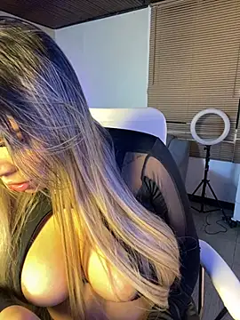 MiaWhitePink  online show from 03-14-25, 08:32