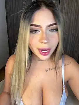 MiaWhitePink  online show from 07-10-26, 05:34