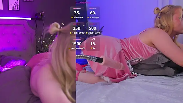 Snapshot of Sexydoll112 chatting on 12-26-24, 11:57 Sexydoll112 online show from 12-26-24, 11:57
