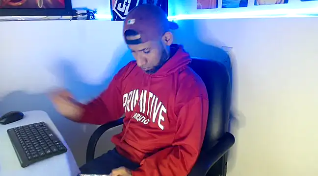 Snapshot of Enriblack92 chatting on 12-02-24, 08:11 Enriblack92 online show from 12-02-24, 08:11