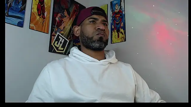 Snapshot of Enriblack92 chatting on 02-08-25, 03:19 Enriblack92 online show from 02-08-25, 03:19