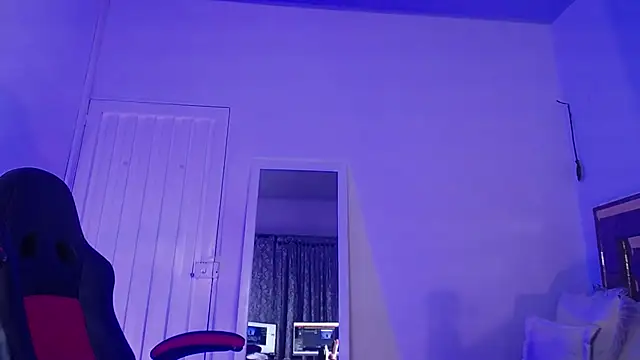 alejandrafitt online show from 11-20-25, 03:28