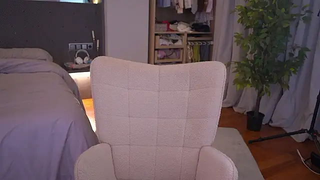 LexieLoree online show from 03-19-26, 03:10