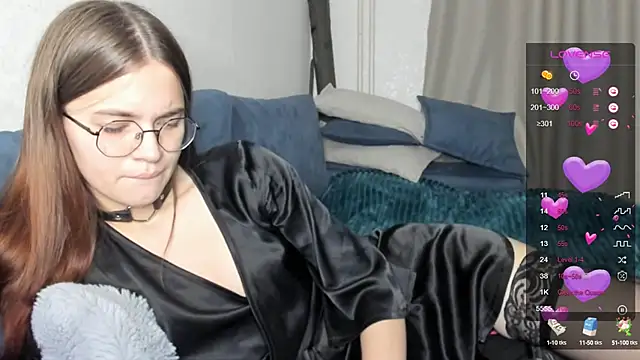 Snapshot of lina_haall chatting on 01-09-25, 03:44 lina haall online show from 01-09-25, 03:44