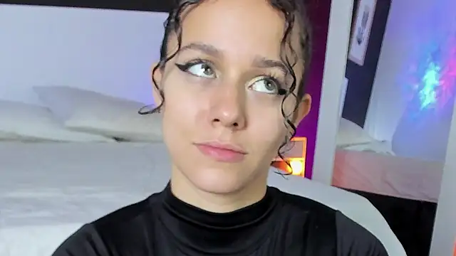 VioletPaket online show from 01-11-26, 12:10