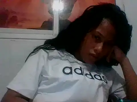 Kitra New online show from 02-20-25, 03:23