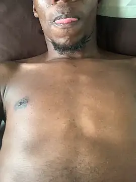 Snapshot of DManL chatting on 12-20-25, 12:56 DManL online show from 12-20-25, 12:56