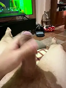 holawey1345 online show from 10-15-25, 04:18