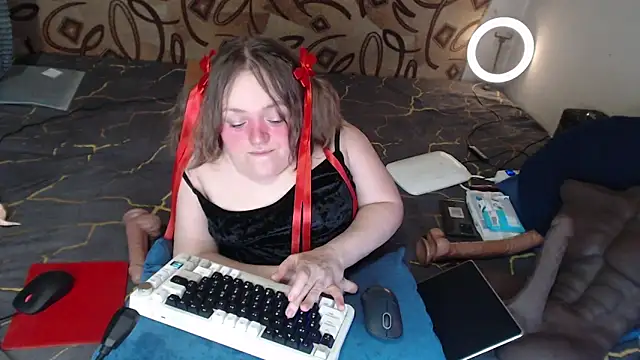 MiniNatalie online show from 03-08-25, 02:34