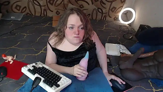 MiniNatalie online show from 03-11-25, 04:32